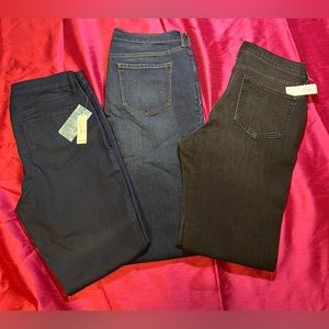 BUNDLE - 3 PAIRS SIZE 10 OLD NAVY JEANS